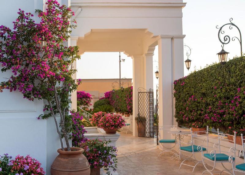 Garden 4*